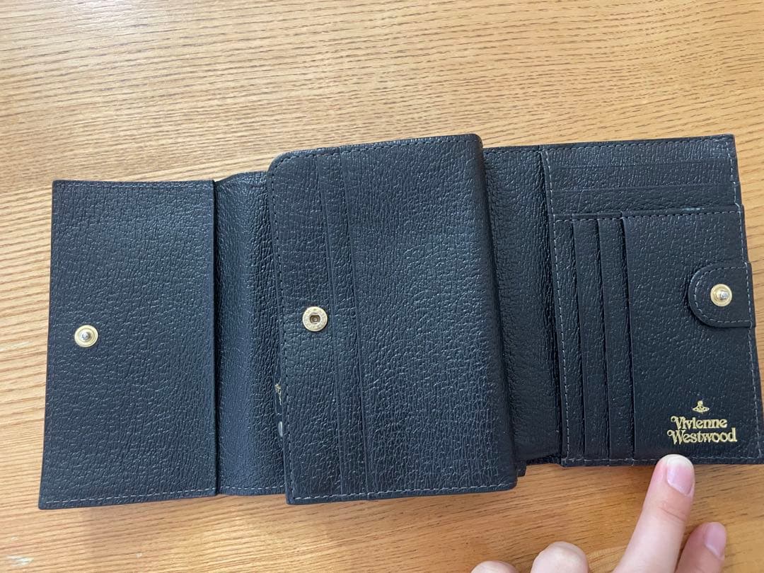 ヴィヴィアンウェストウッド　折り財布　エグゼクティブ　ブラック