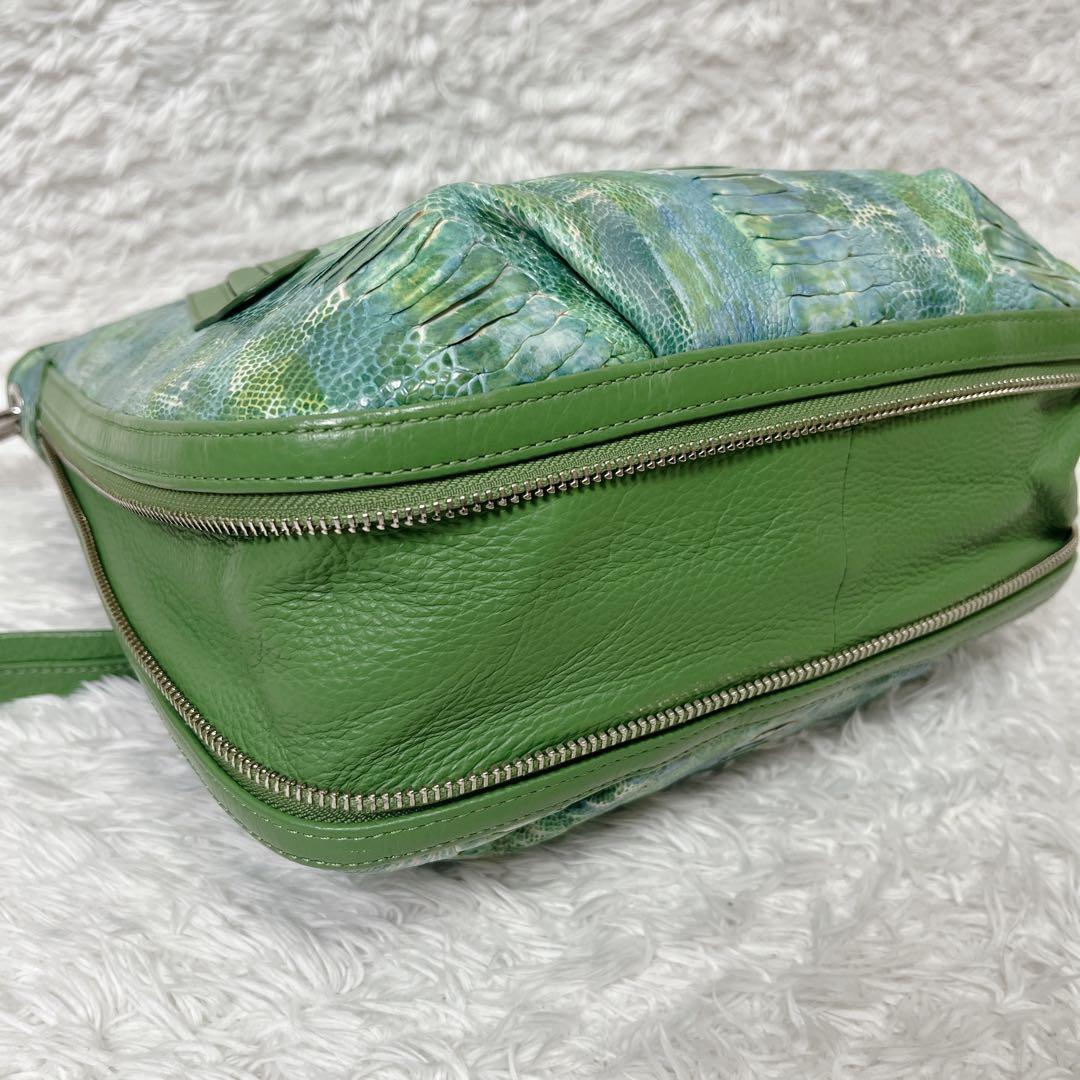 ナチュラルエッセンス　パイソン　JRA ショルダーバッグ　グリーン　エキゾチック