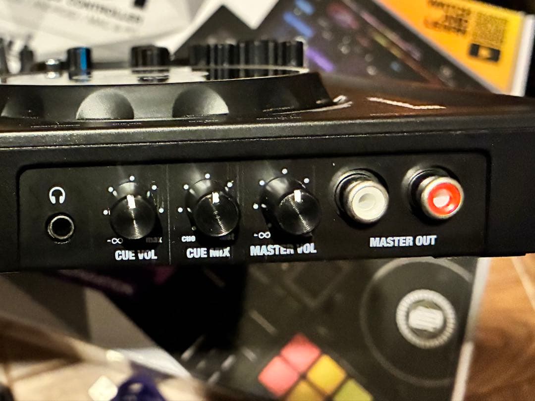 DJ機材 reloop BUDDY