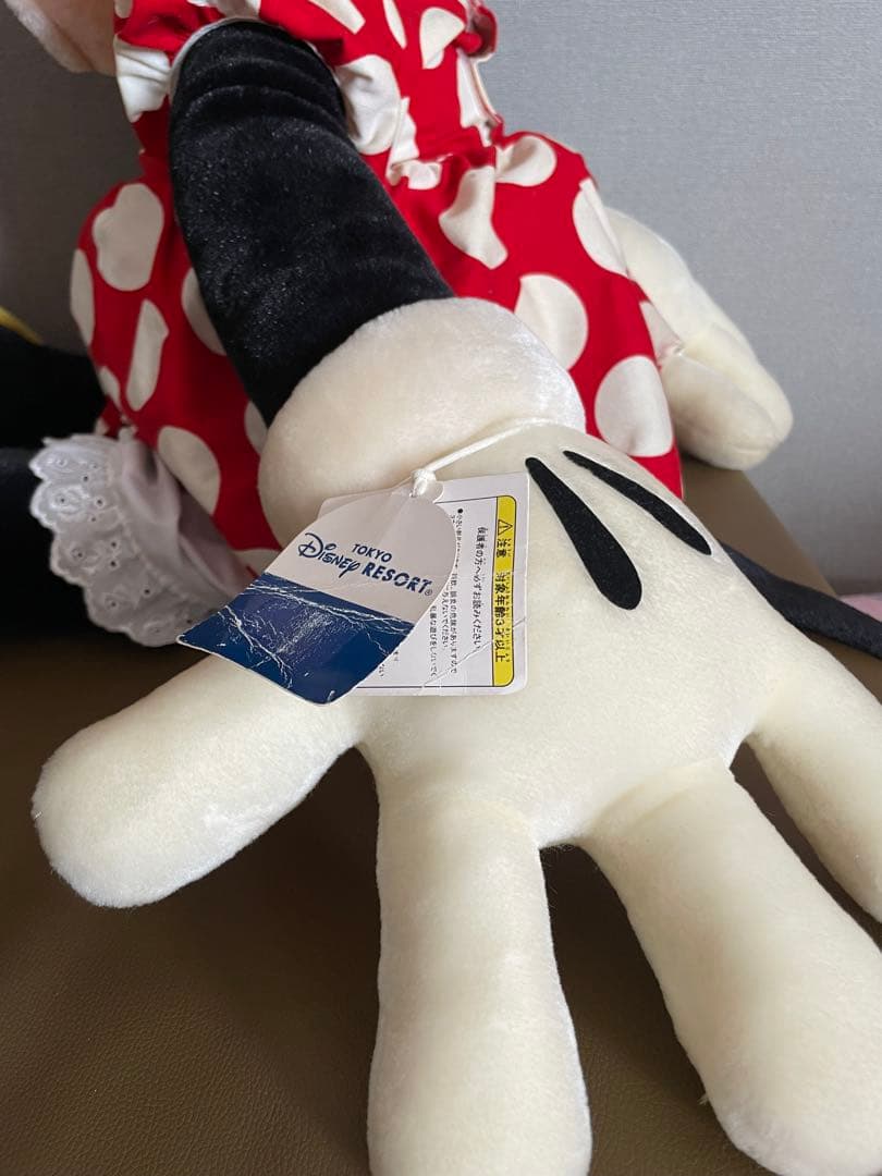 ミニーマウス　特大ぬいぐるみ ディズニーランド