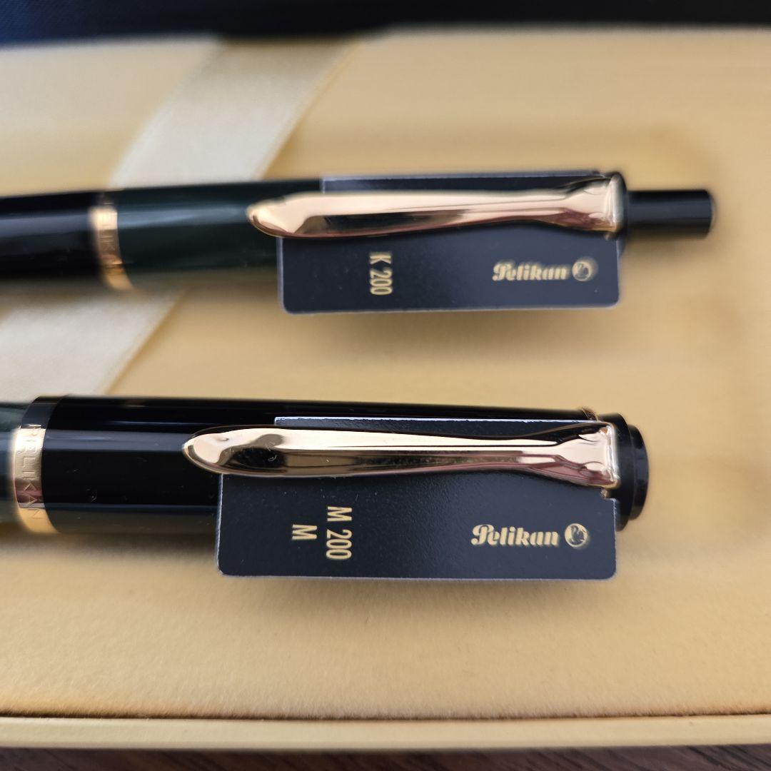 Pelikan ボールペンと万年筆セット