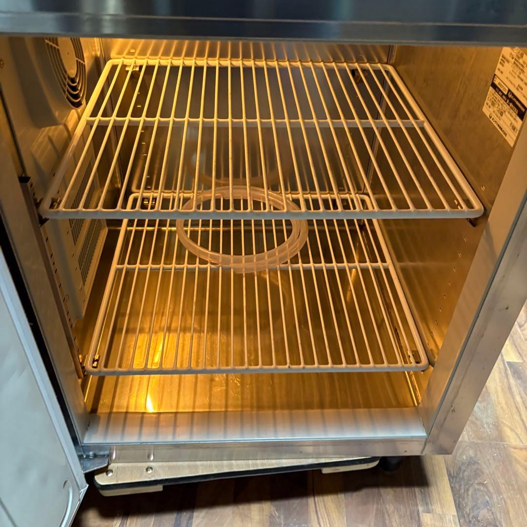 ① 送料込み　美品HOSHIZAKI　ホシザキ　業務用　テーブル形冷蔵庫