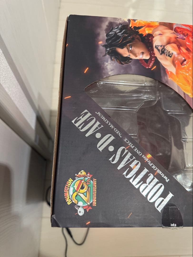 POP MAXIMUM ワンピース フィギュア エース 火拳 LEDケース付き