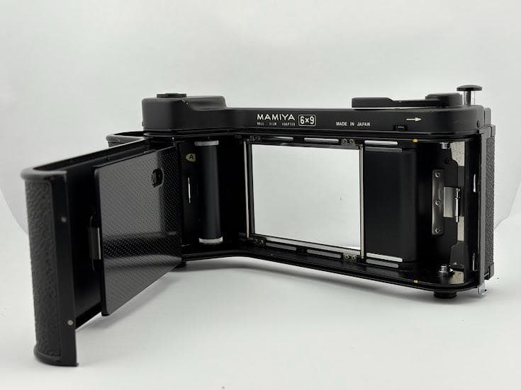 ★訳アリ美品★ マミヤ MAMIYA UNIVERSAL ボディ 中判カメラ