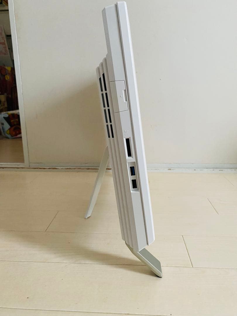 富士通　一体型パソコン　ESPRIMO FH53/S