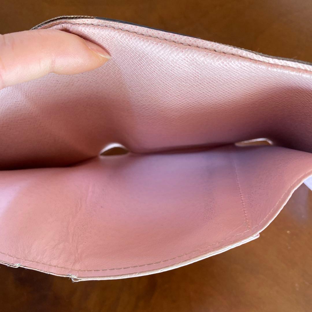 ルイヴィトン ポルトフォイユ ヴィクトリーヌ 三つ折り財布