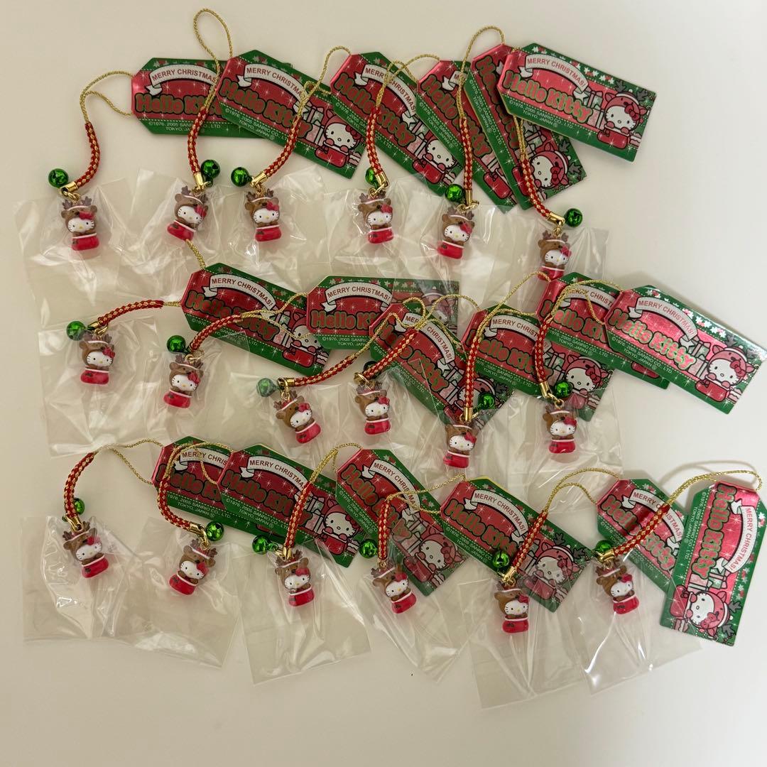 ご当地キティ　2005 Hello kitty 靴下クリスマス 16個セット