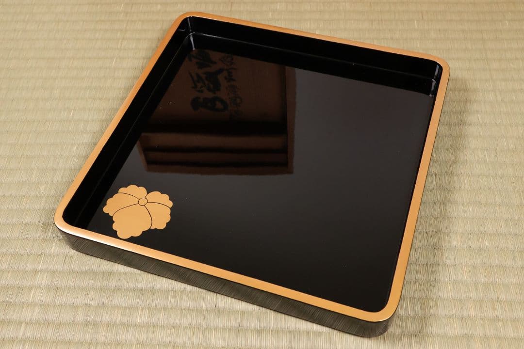 輪島塗 久保田春光堂 蔦家紋 四段重 重台 金蒔絵 黒塗 木製 重箱【MA673