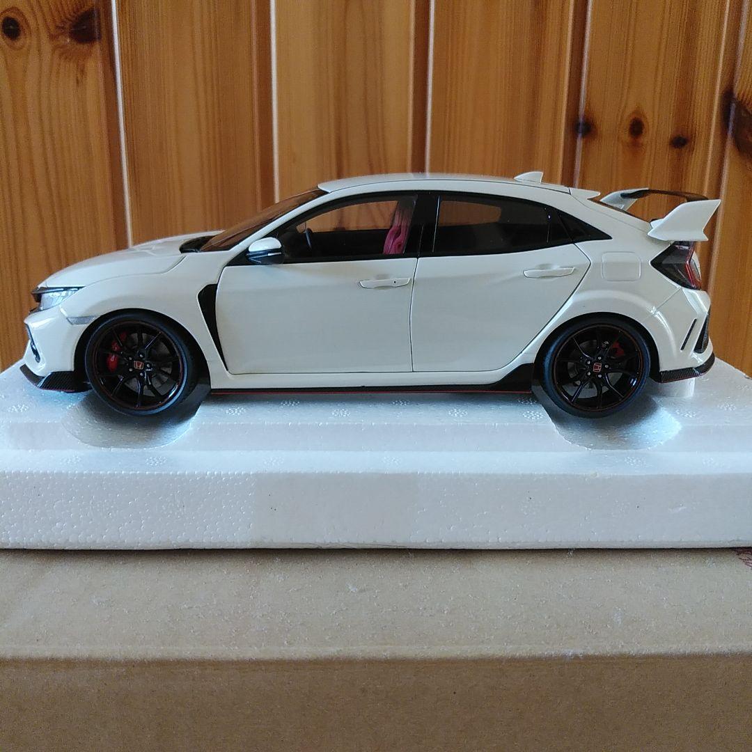 オートアート 1/18 ホンダ CIVIC TYPE R FK8
