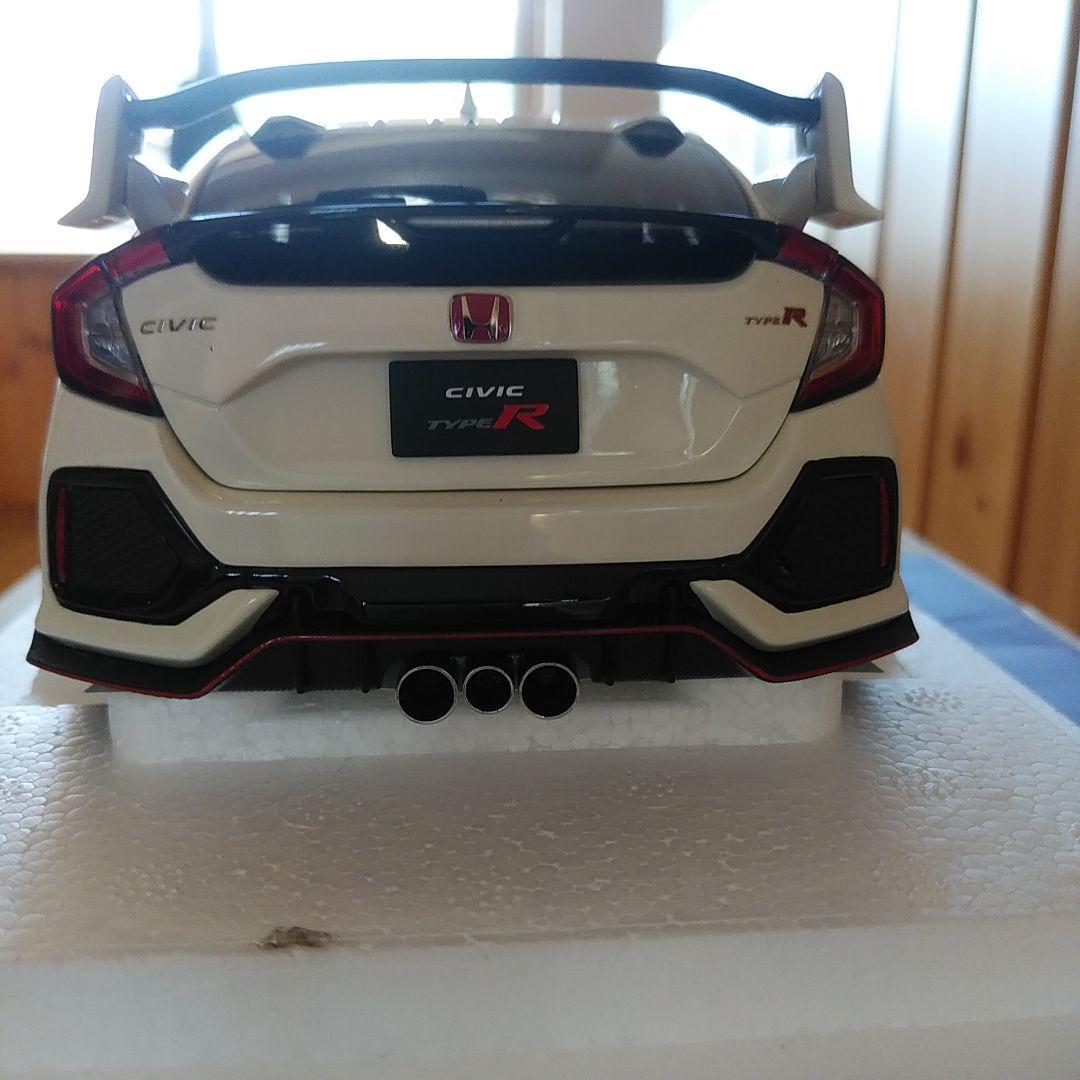 オートアート 1/18 ホンダ CIVIC TYPE R FK8