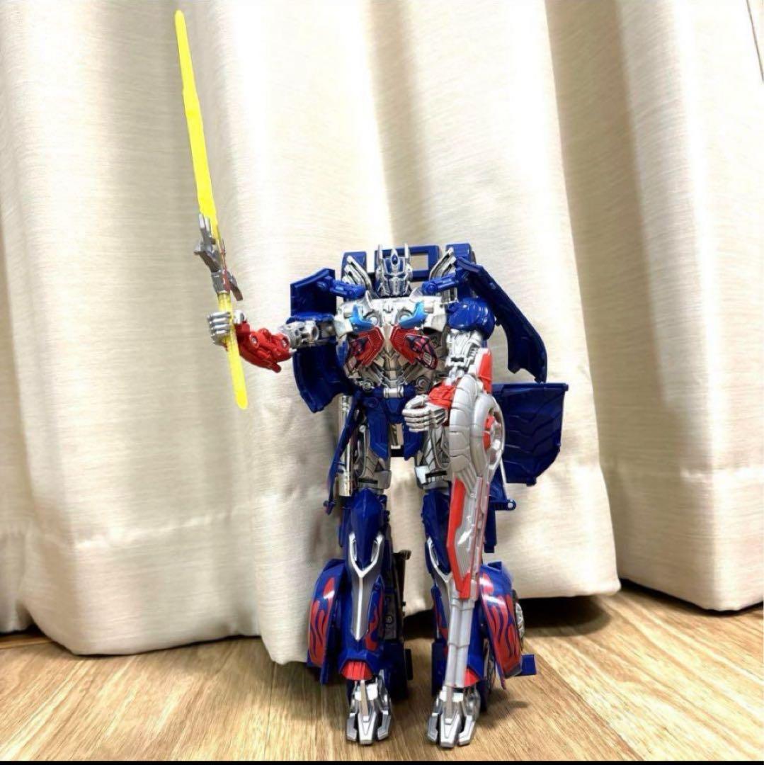【 美品⠀】 トランスフォーマー オプティマスプライム フィギュア 変身 箱付き