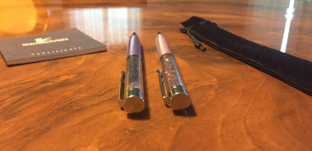 新品未使用スワロフスキー・ボールペン２本セット・ローゼ&パープル・付属ポーチ付