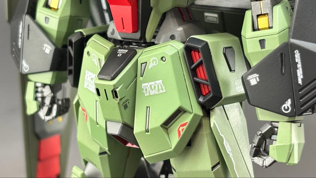 【塗装完成品】FULL MECHANICS 1/100 フォビドゥンガンダム