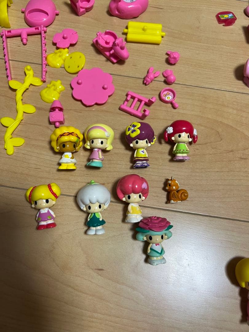 こえだちゃんお人形、木のお家、きのこのレストランのセット