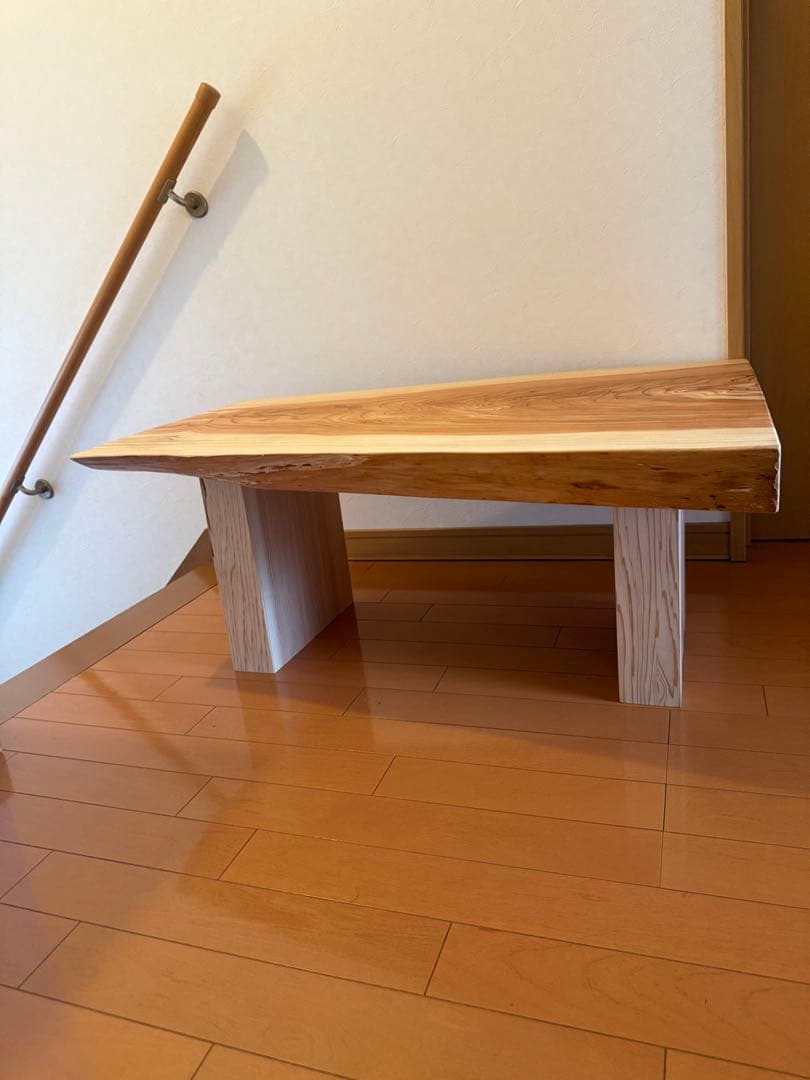 天然杉の一枚板根っこ部分木目テーブル