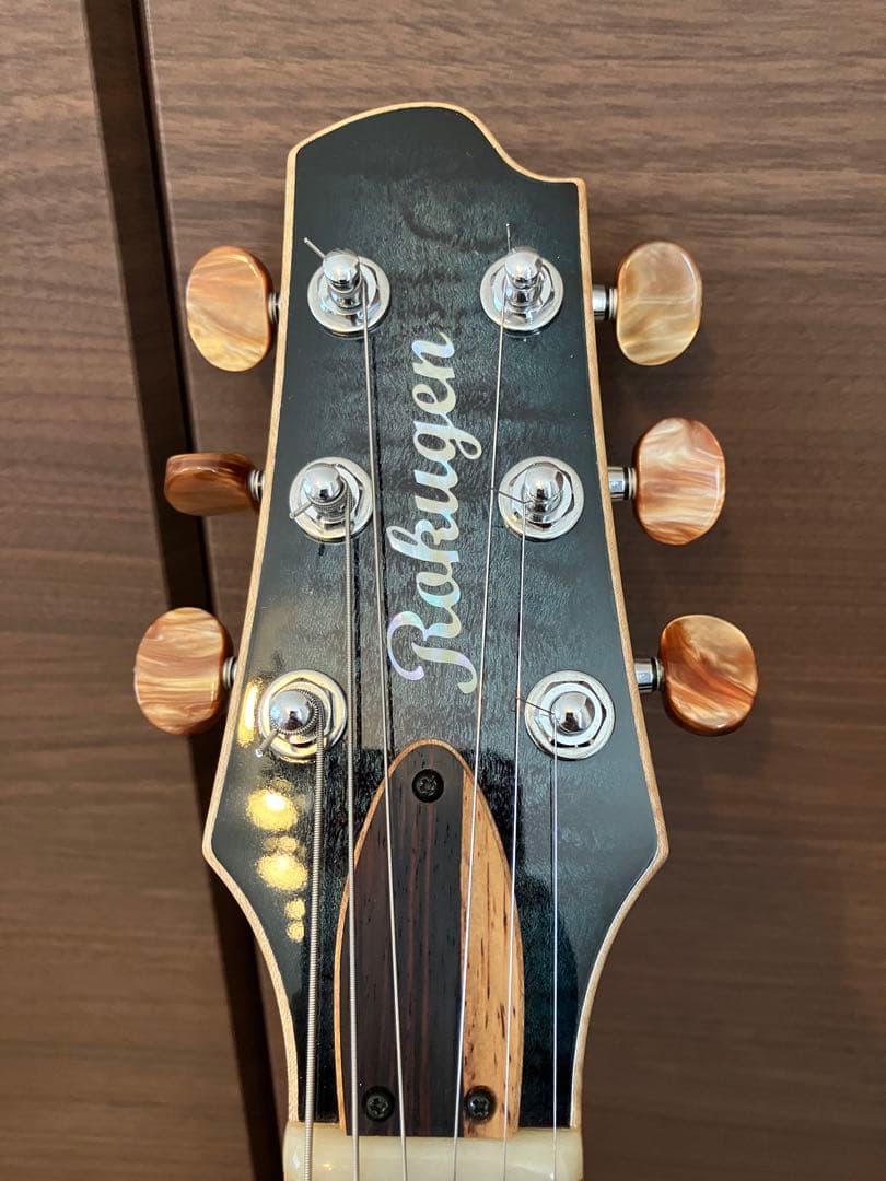 六弦琴ギター ケース付き