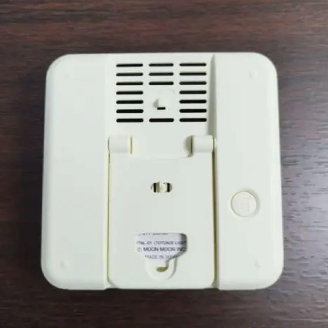 トトノエライト moonmoon デジタル 光 目覚まし 時計 ホワイト