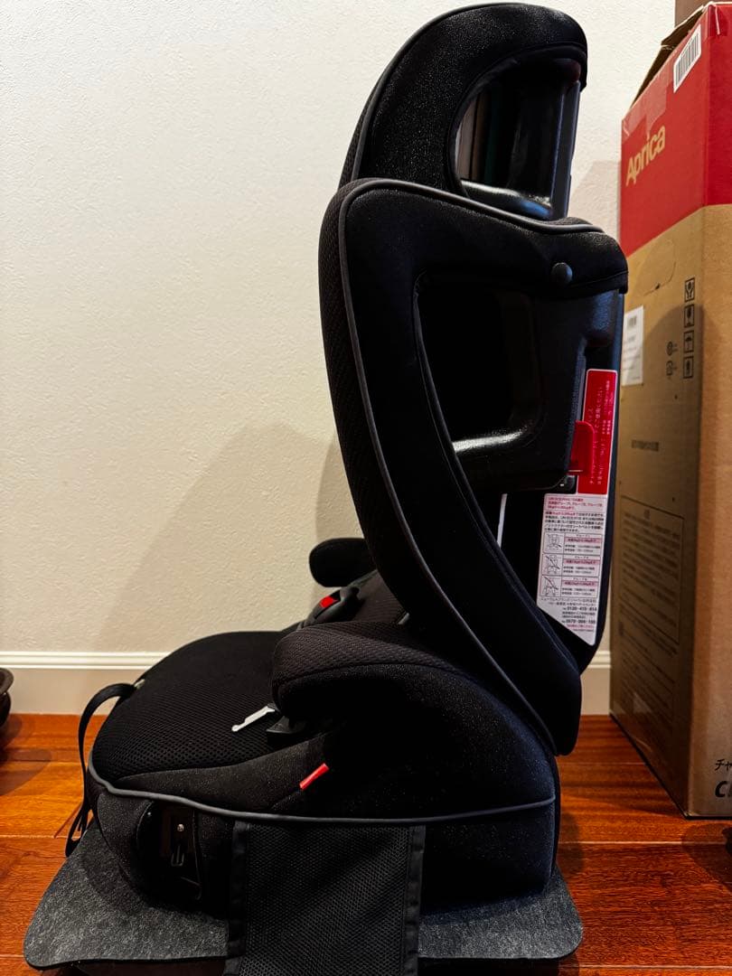 Aprica アップリカ　エアグルーヴ AE チャイルドシート　ジュニアシート