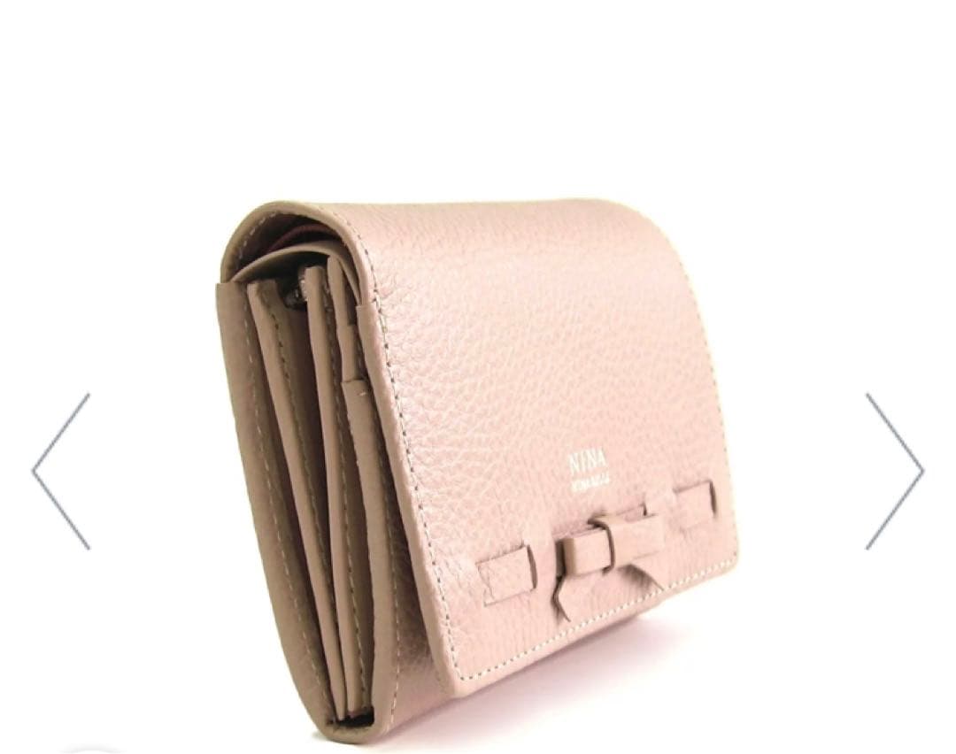 新品未使用 ニナリッチ 二つ折り財布