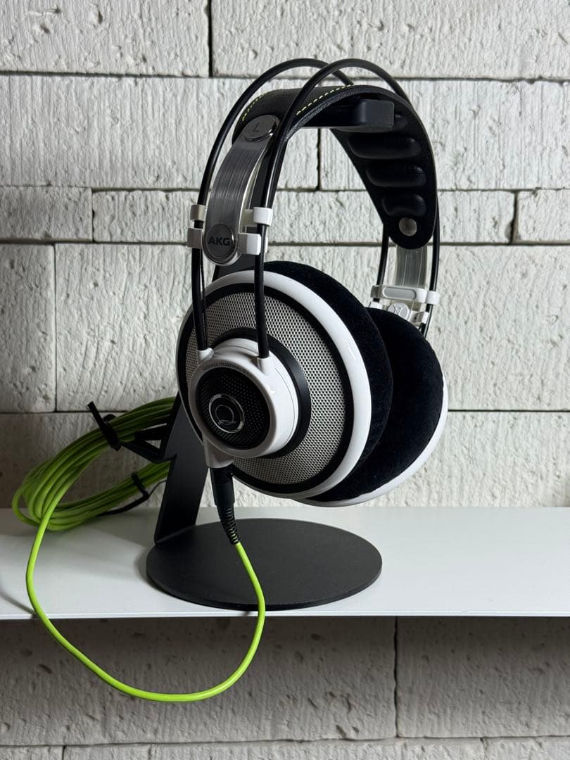 AKGクインシー・ジョーンズ・シグネチャー・ライン Q701