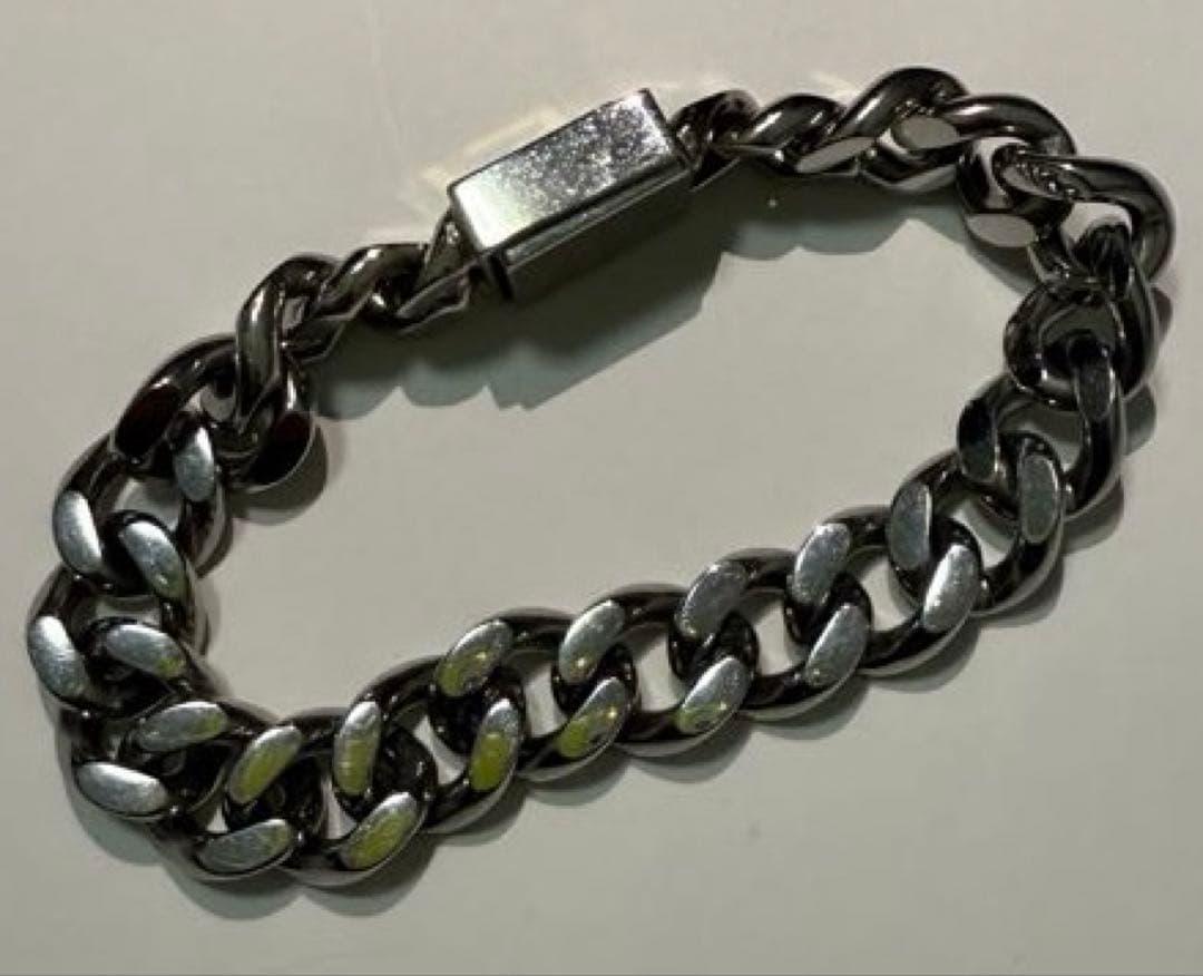 Fendi シルバーチェーンブレスレット