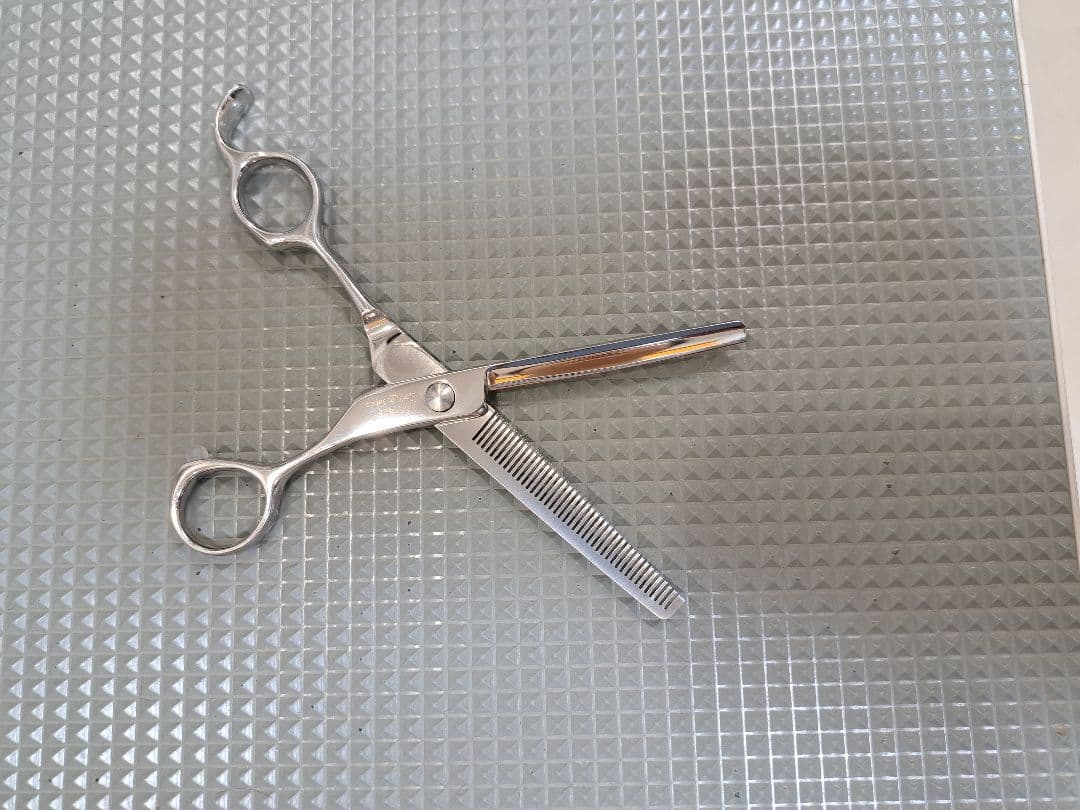 胡蝶　セニングシザー TZ-42F（カット率45％）