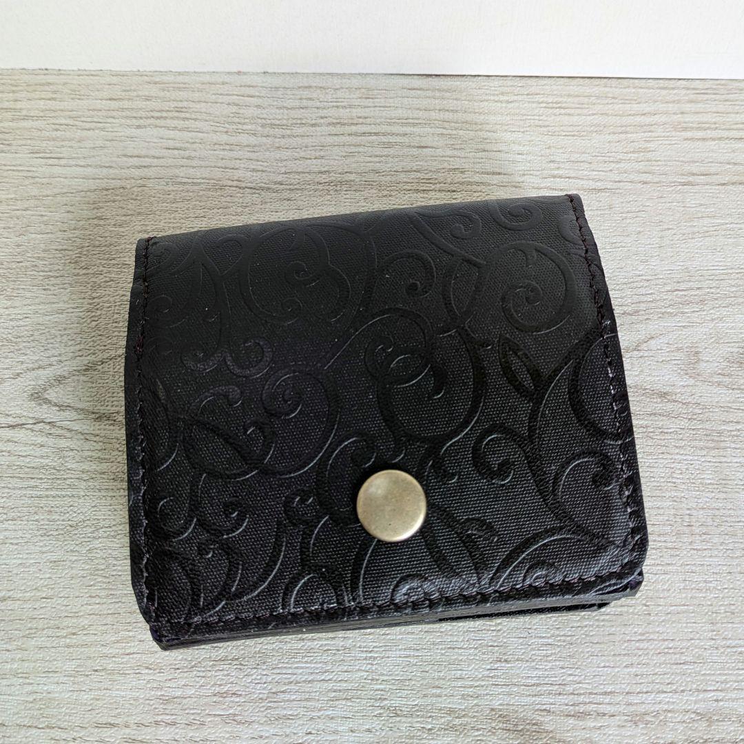 kana ボックス型小銭入れ折り財布