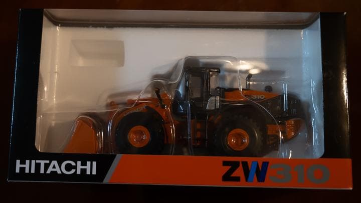 HITACHI ZW310 ホイルローダー 1/50スケール