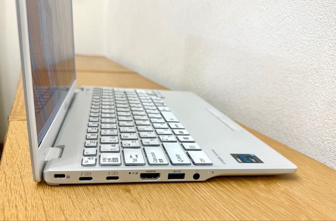Windowsノート本体 Fujitsu LIFEBOOK UH90/E3 i7/16GB/512GB