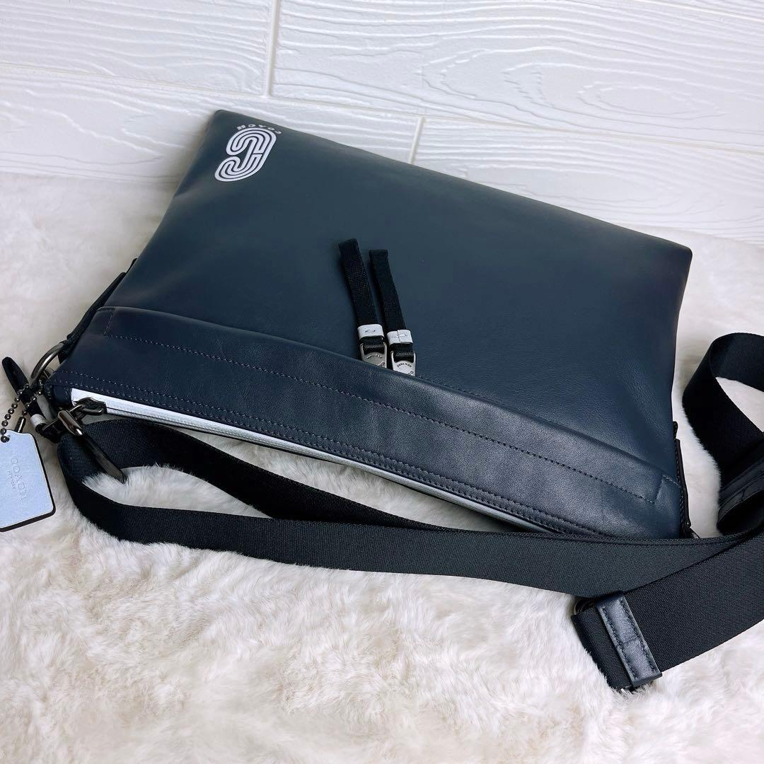 極美品☆COACHコーチ ショルダーバッグ レザー ネイビー ビジネス