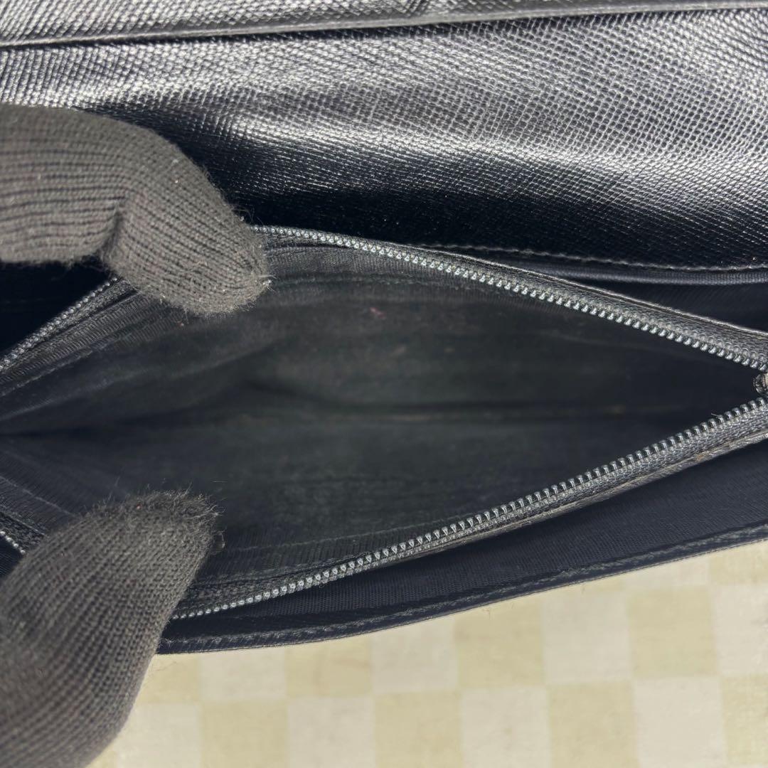 極美品　PRADA プラダ　長財布　二つ折り　M88