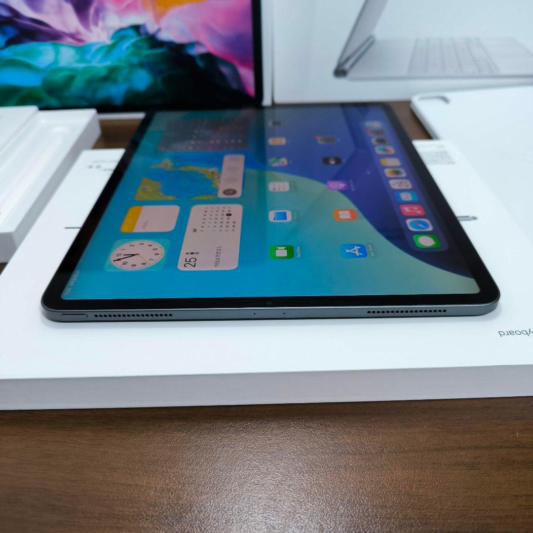 iPad Pro 12.9第4世代 Magic Keyboard Pencil