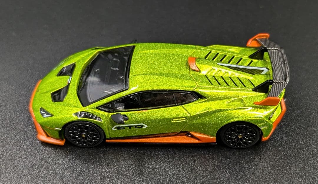 ミニカー MINI GT Lamborghini Huracan STO Verde