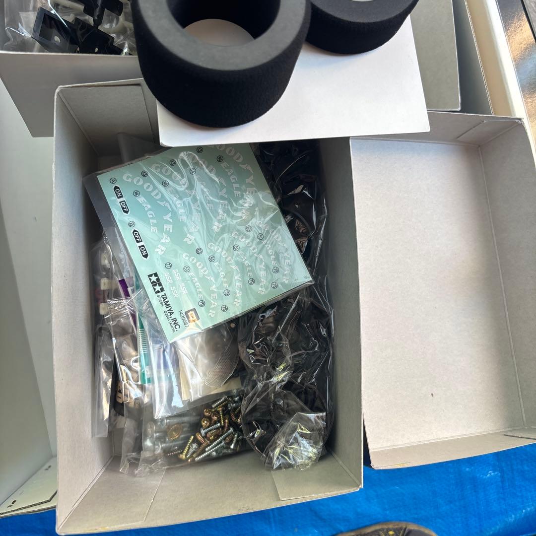 TAMIYA Mercedes-Benz C11 完成ボディとベアリング付き