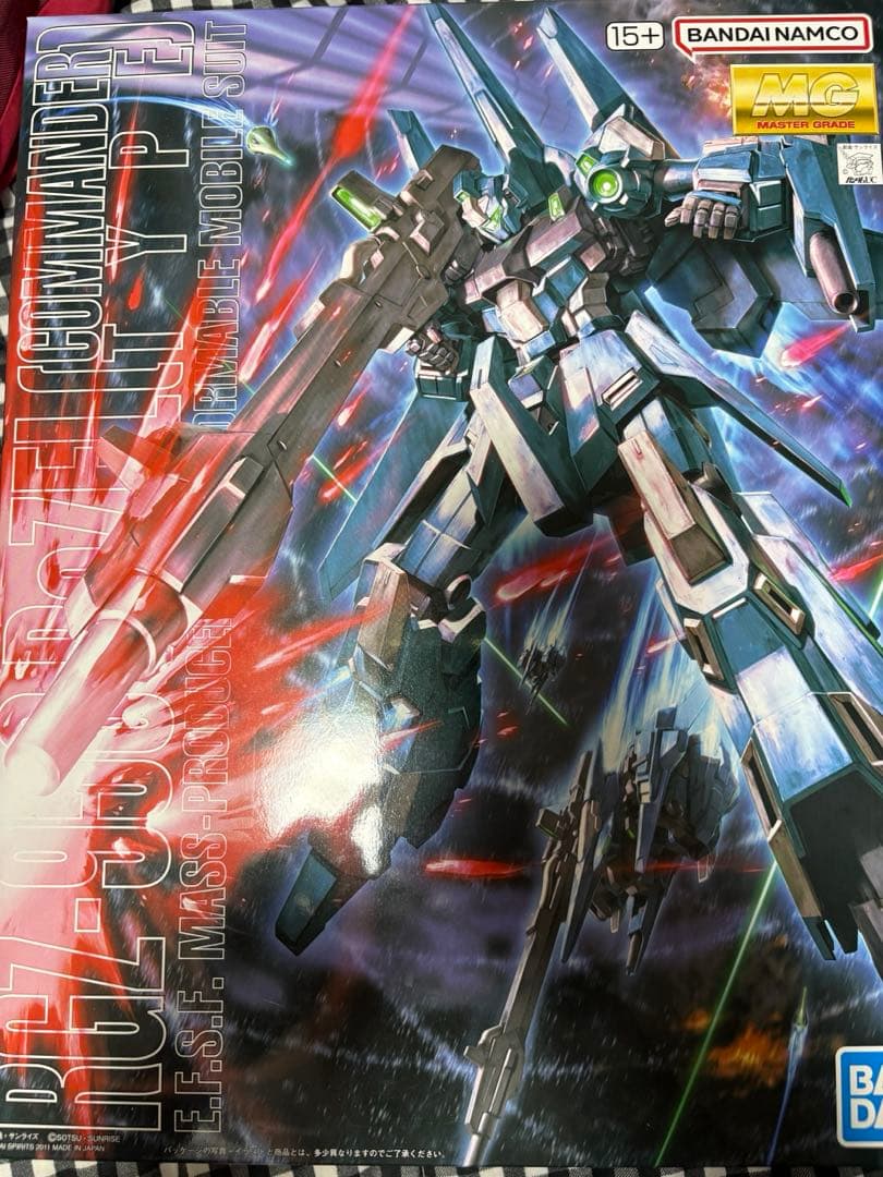 MGリゼル隊長機