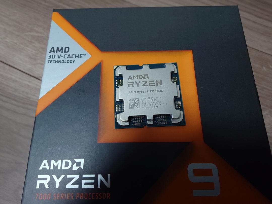 AMD Ryzen 9 7950X3D ソケットAM5 [中古]