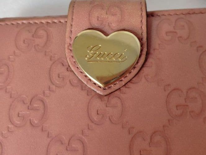 ばつまるグッチ 二つ折り財布 グッチシマ 203549 2184