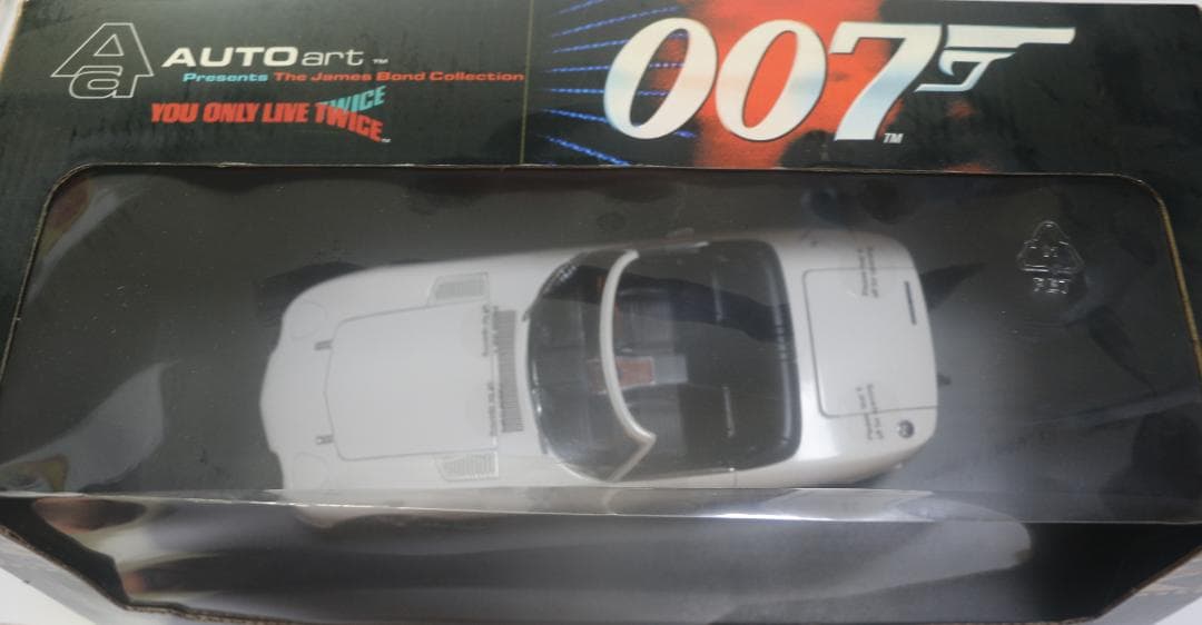 貴重　オートアート トヨタ2000GT オープン　００７コレクション 1/18