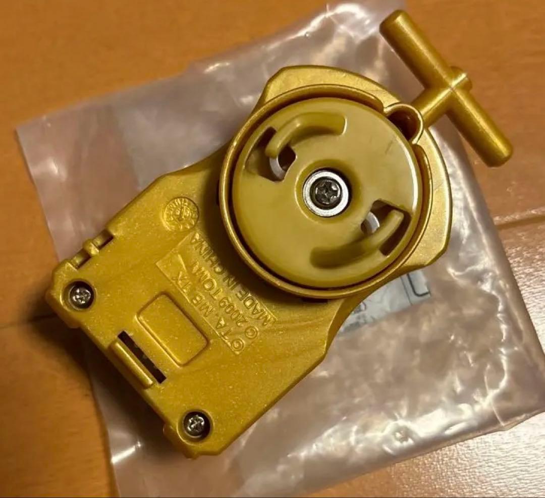 31メタルファイトベイブレード ベイランチャー ゴールド金　G2