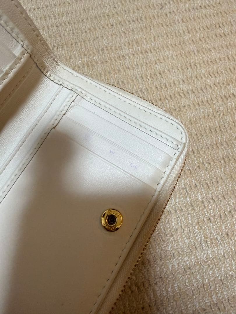 Dior 二つ折り財布 ホワイト キルティング