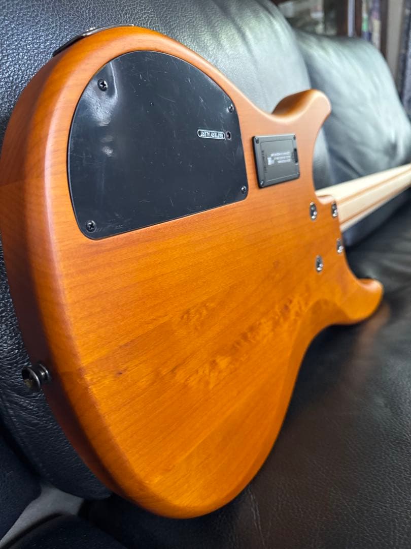 Yamaha エレキベース TRBX605