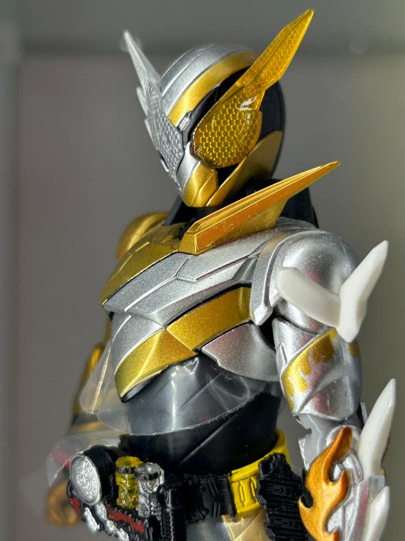 S.H.フィギュアーツ 仮面ライダービルド トライアルフォーム ラビットドラゴ…