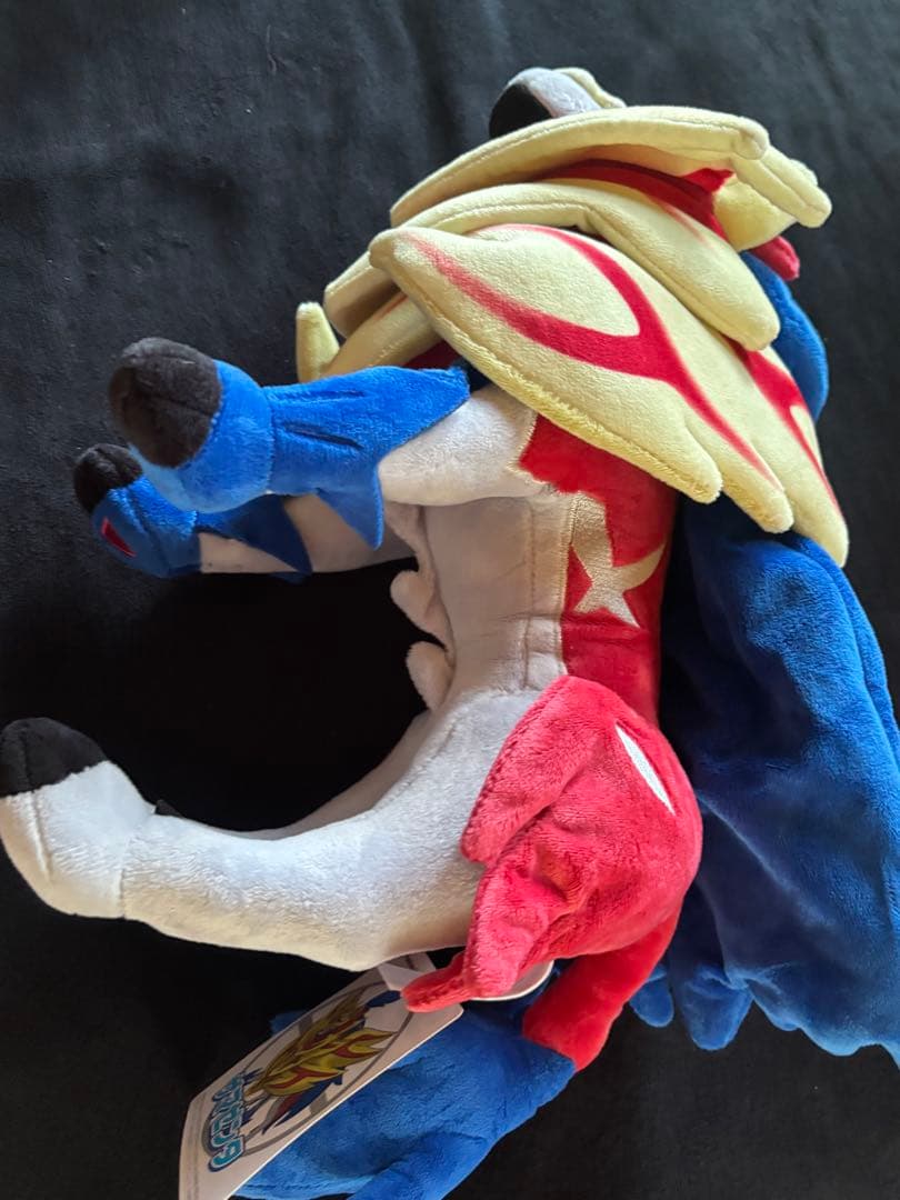 ポケモンセンター　ザマゼンタ　ぬいぐるみ