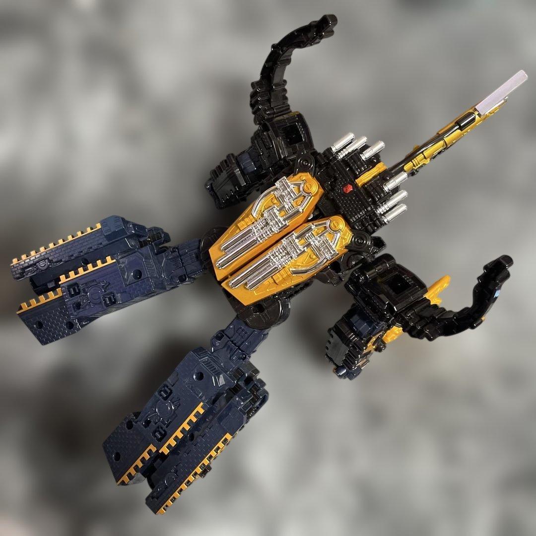 DXキングコーカサスカブト ガーディアンウエポンヘラクレスアックスセット