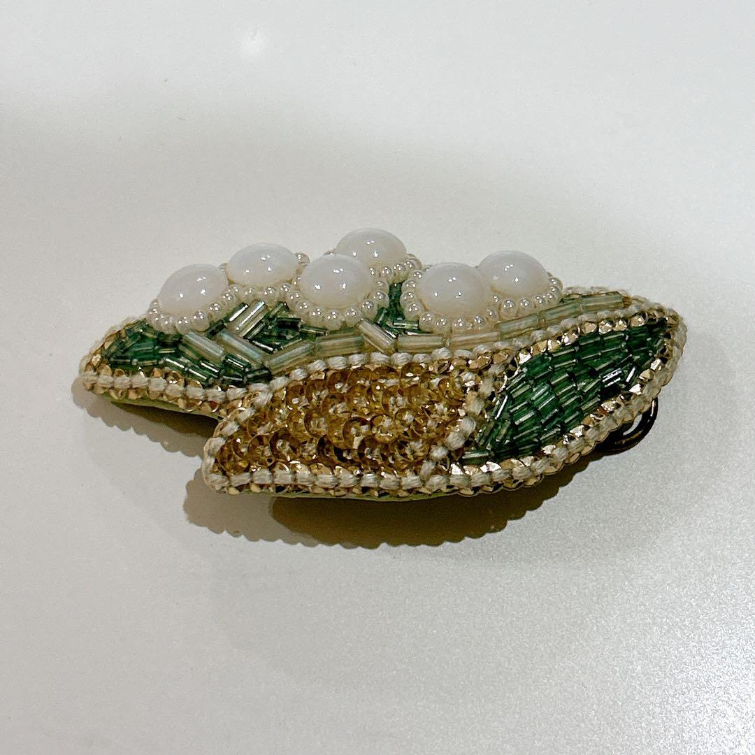 美品 tamas タマス すずらん 花 ブローチ グリーン　ホワイト　ビーズ