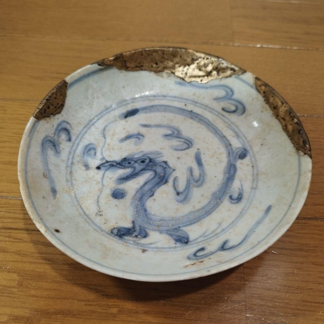 古い発掘品　初期伊万里の龍図　染付皿　直しあり