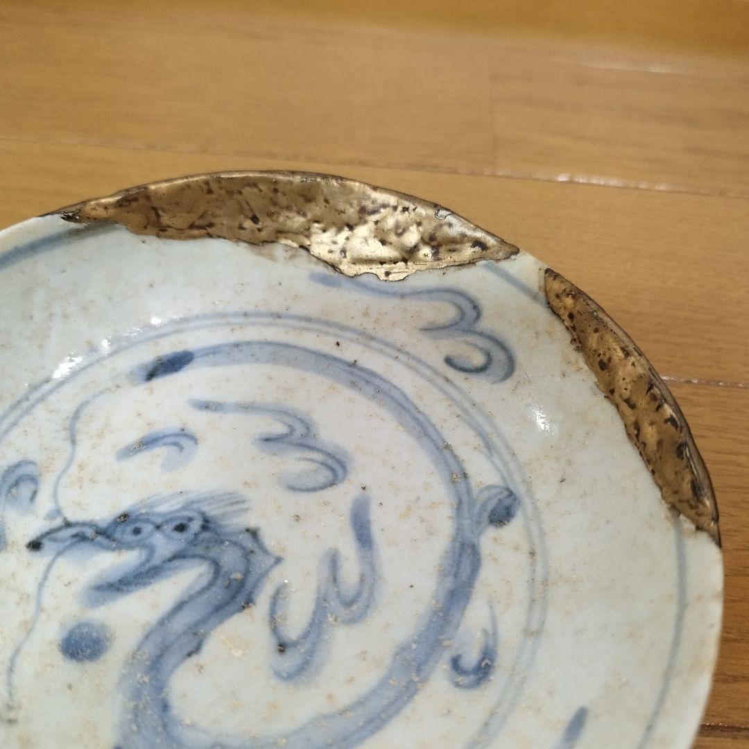 古い発掘品　初期伊万里の龍図　染付皿　直しあり