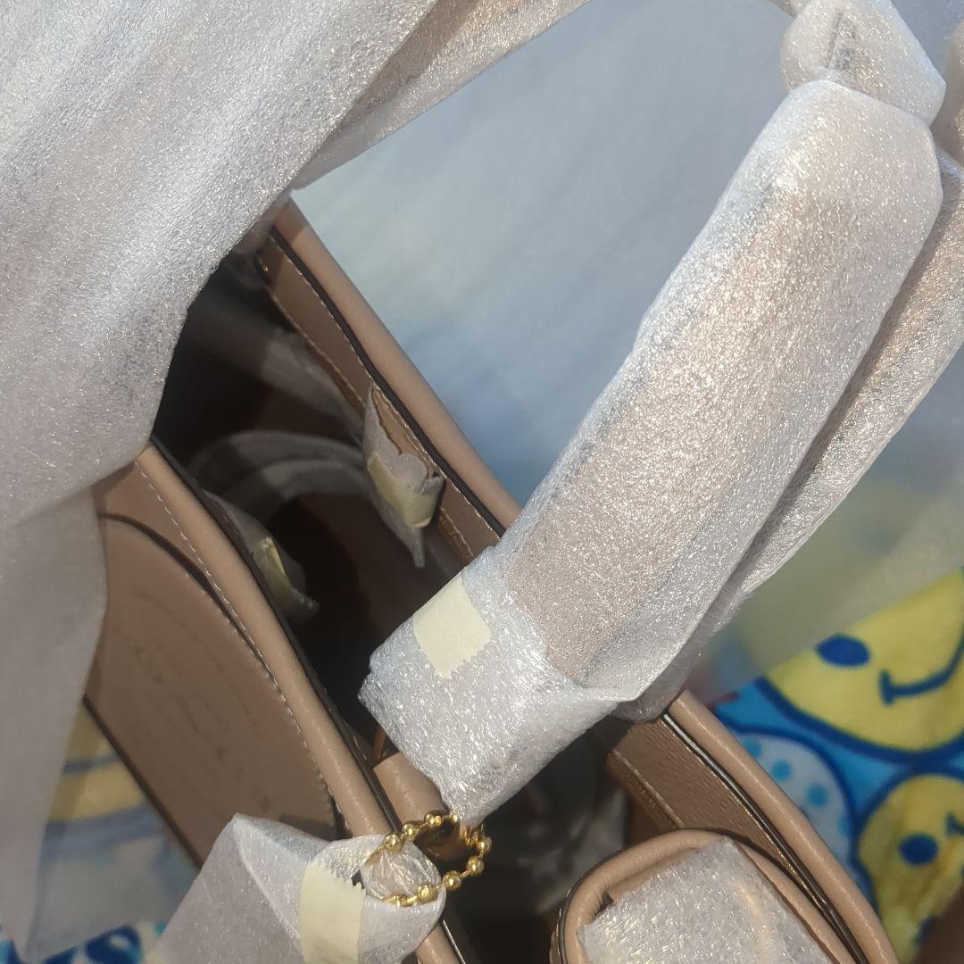 コーチ　デンプシー　キャリーオール　トートバッグ　2way レザー　ベージュ