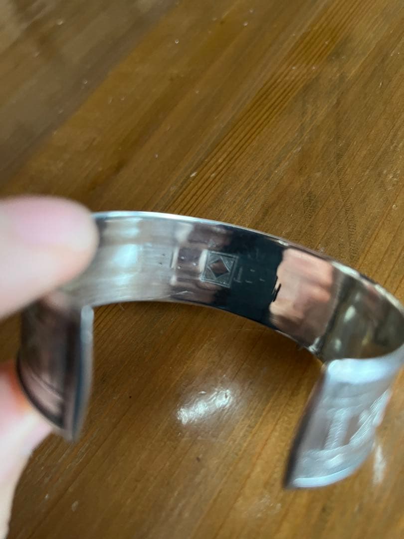 トゥアレグシルバー　バングル