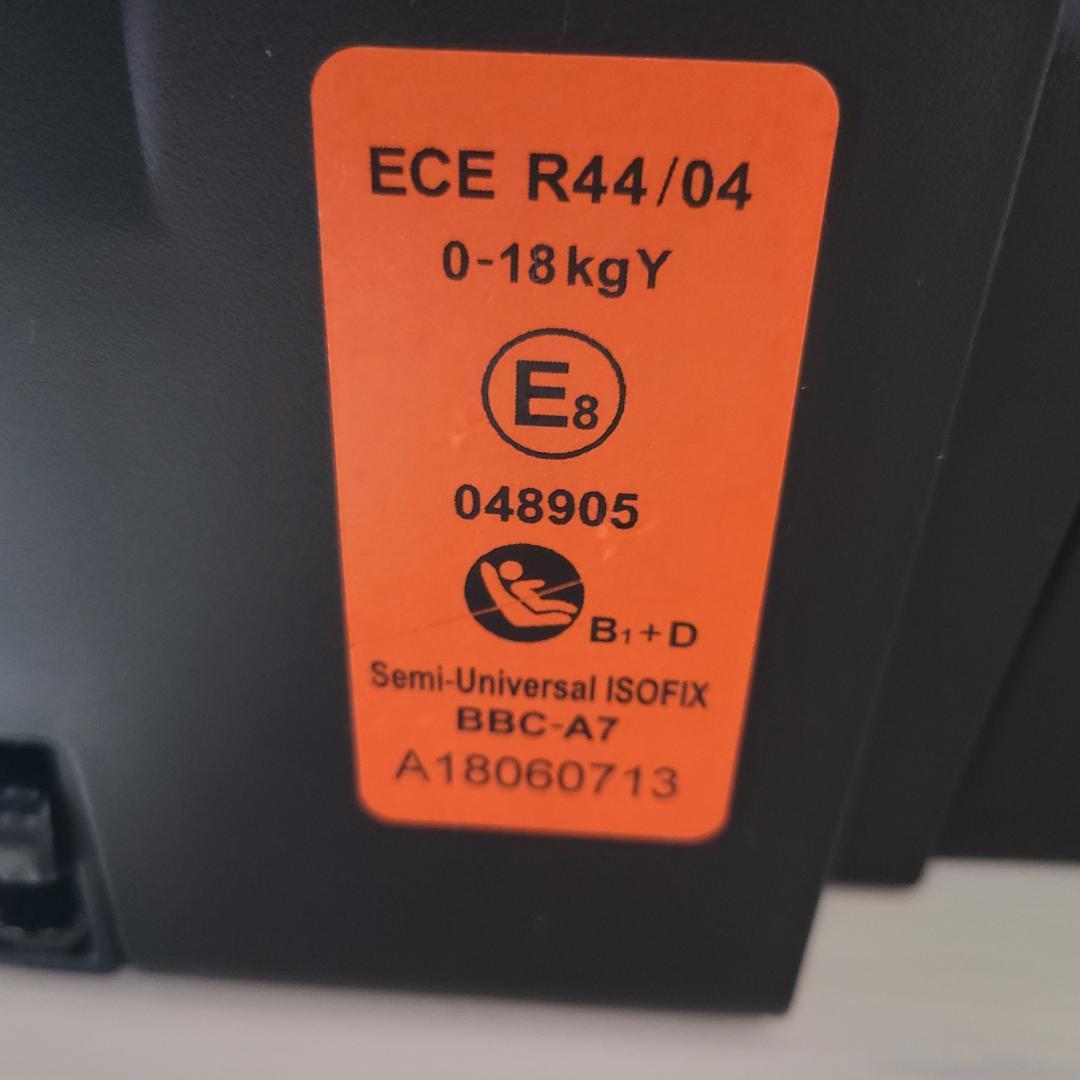 マムズキャリー ターンレジェ FIX ISOFIX 360°回転 2way